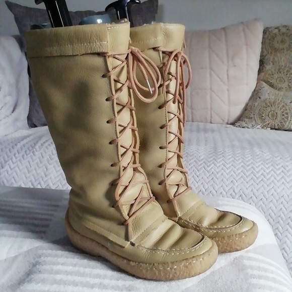 Deer/Moose skin mukluks - Picture 1 of 9